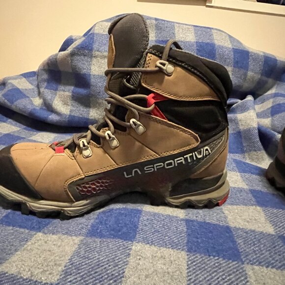 Hiking boots, Women's, La Sportiva, Nucleo High II GTX - Picture 5 of 16